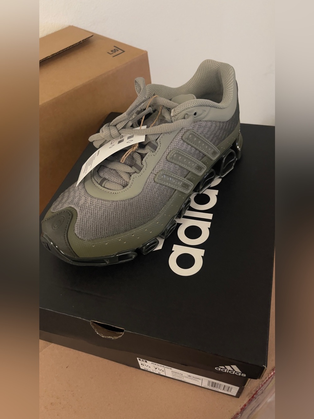 adidas Men's Olive Green megaride